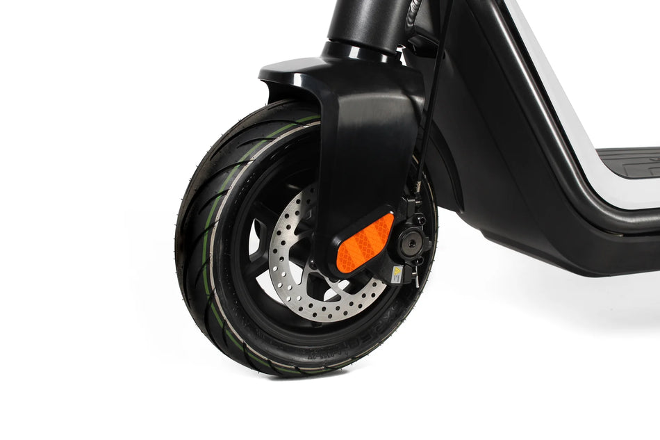 NIU KQi3 Pro – Sporty og pålidelig el-scooter