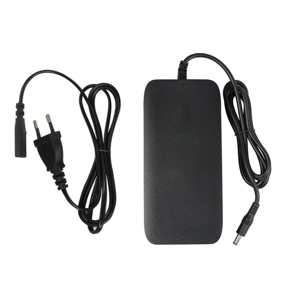 Charger for Titan (EU)